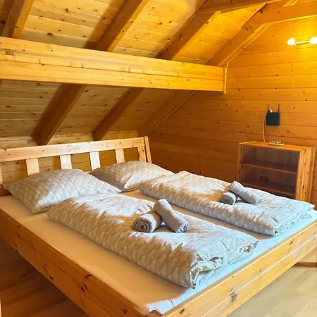 Evelyne * Fertőrákos