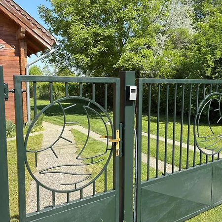 Evelyne * Fertőrákos